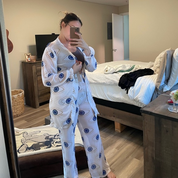 Brand New Ibiza Evil Eye Beach Set – NWT! 🧿✨ - Picture 2 of 8